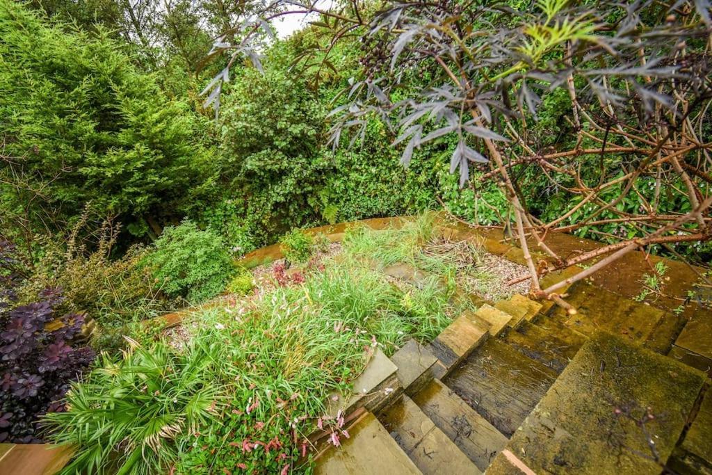 Luxurious & Tranquil Riverside Getaway Great Harwood 外观 照片